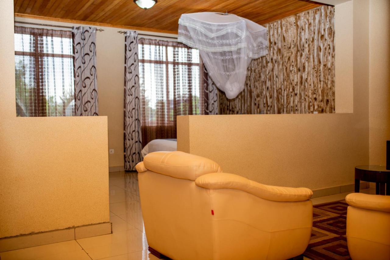 The Garden Place Hotel Ruhengeri Buitenkant foto