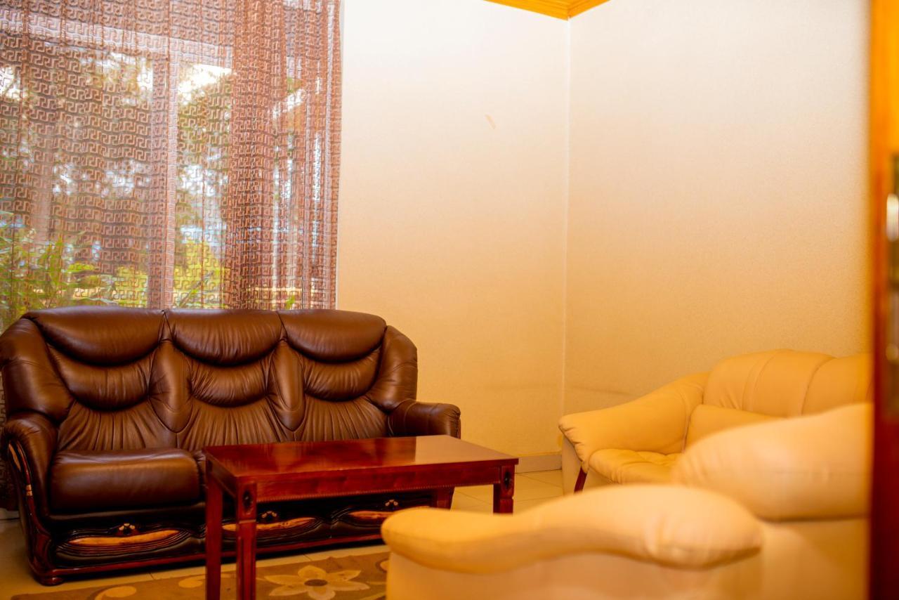 The Garden Place Hotel Ruhengeri Buitenkant foto