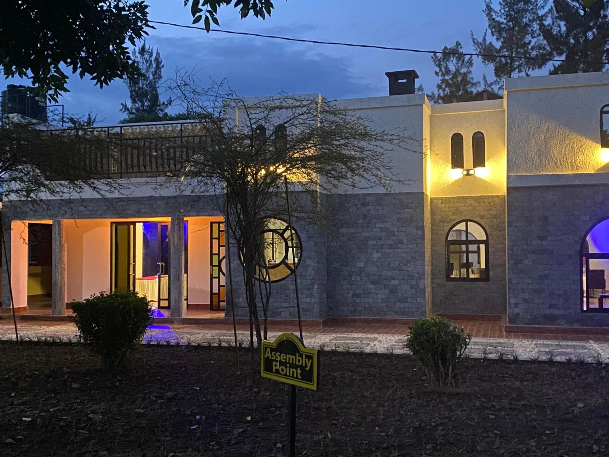 The Garden Place Hotel Ruhengeri Buitenkant foto