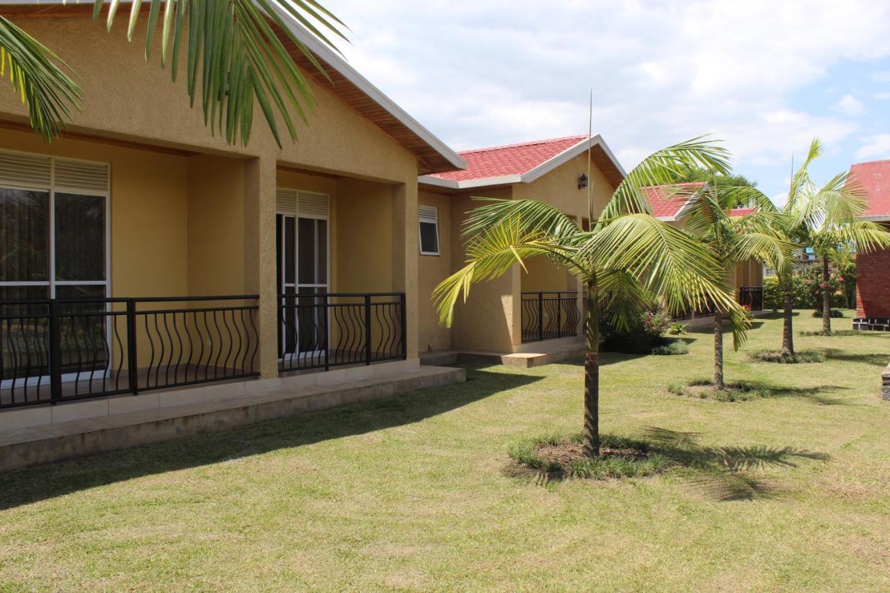 The Garden Place Hotel Ruhengeri Buitenkant foto