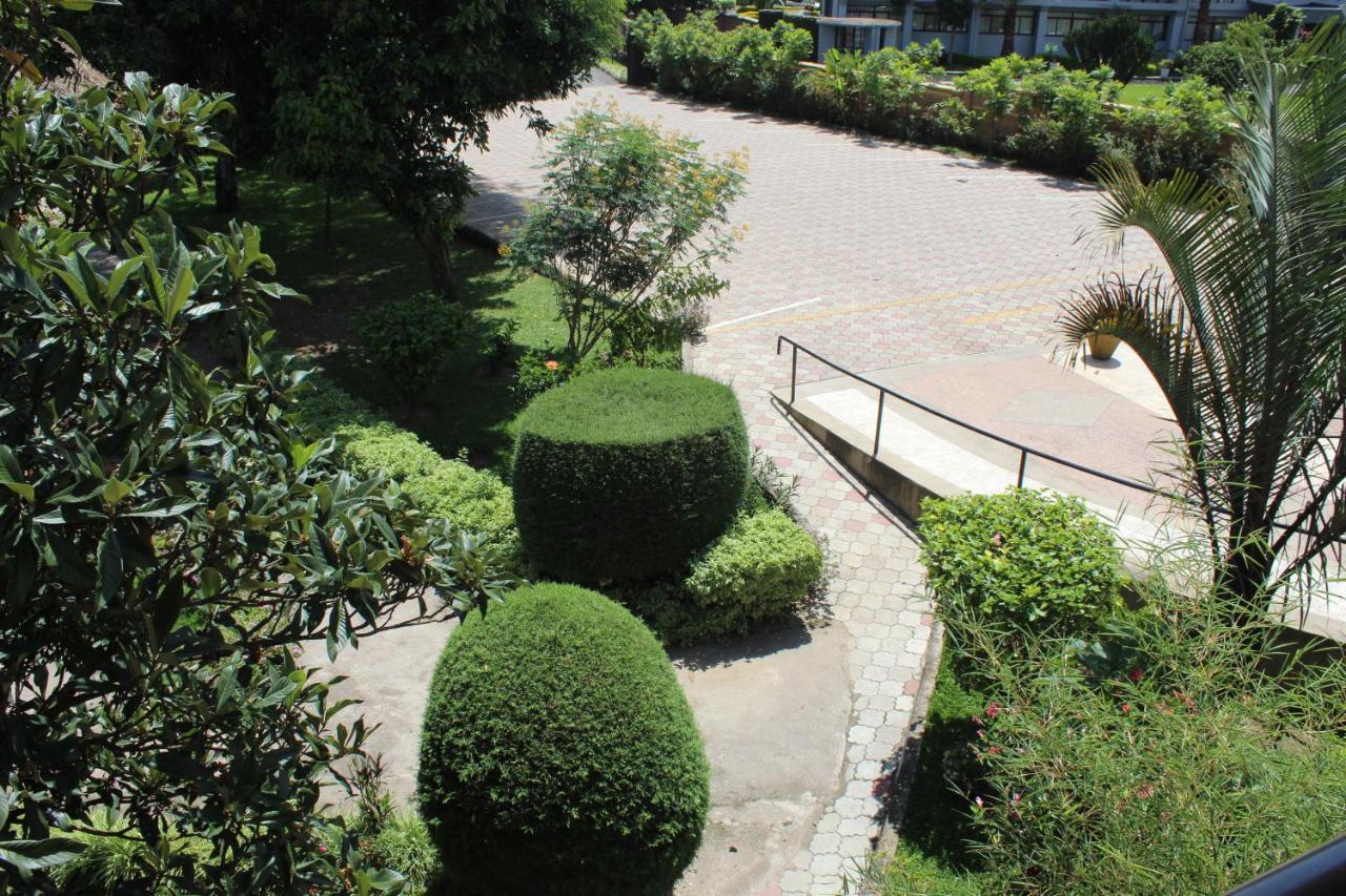 The Garden Place Hotel Ruhengeri Buitenkant foto