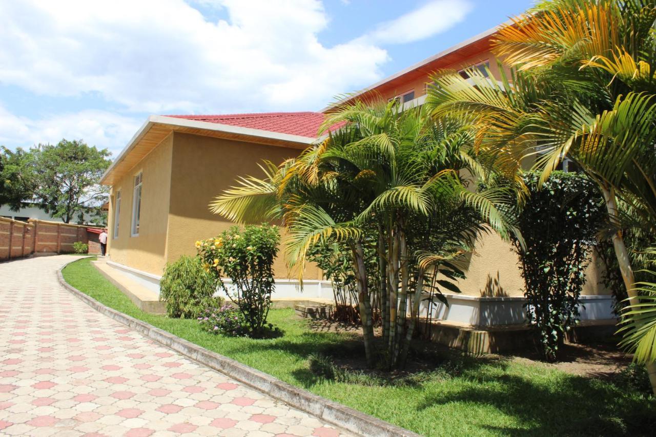 The Garden Place Hotel Ruhengeri Buitenkant foto